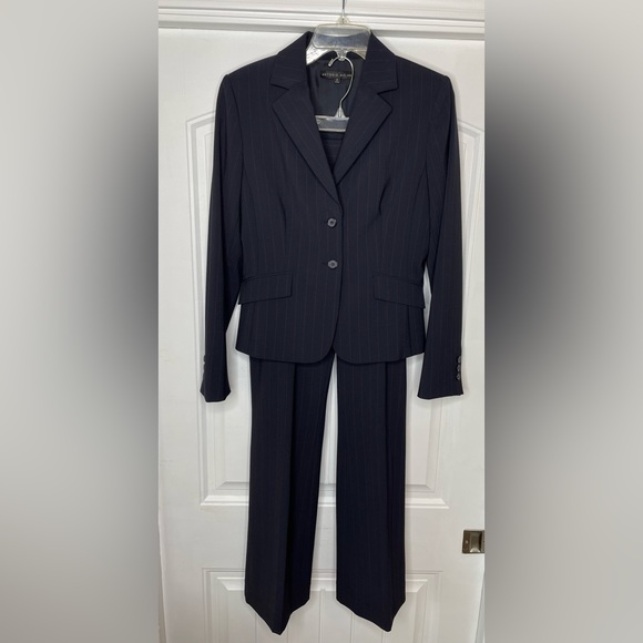 ANTONIO MELANI Jackets & Blazers - Antonio Melani Dark Blue Pinstripe Pantsuit Size 6